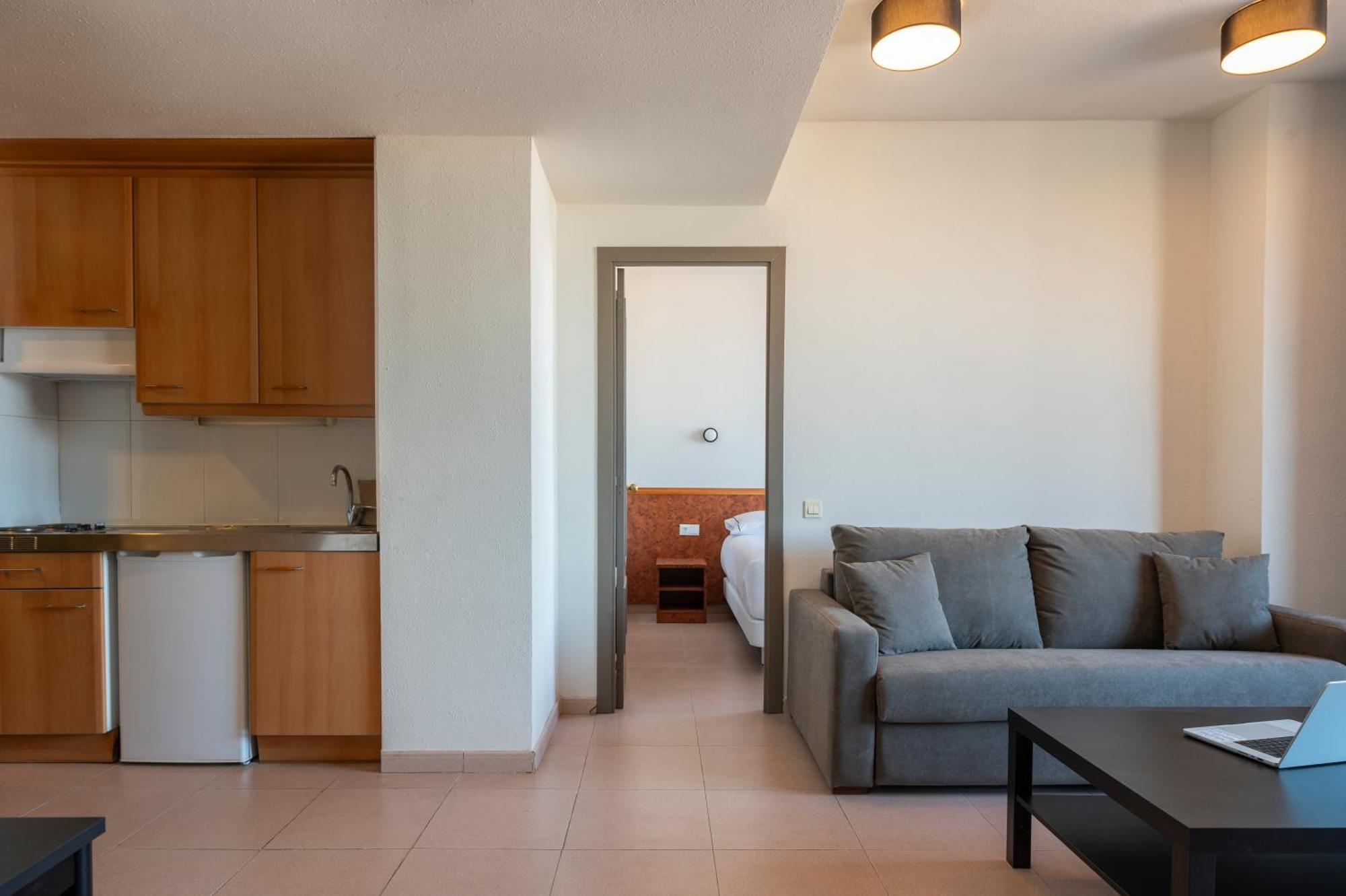 Apartamentos Hesperia Sant Joan Sant Joan Despí Exterior foto